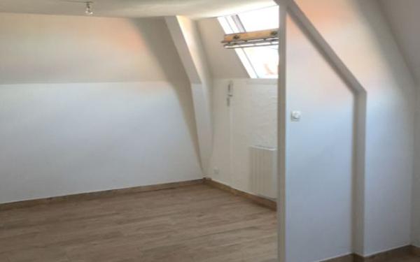 Appartement à louer    2 pièces •  Lillers