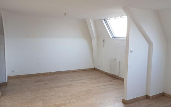 Appartement à louer    2 pièces •  Lillers