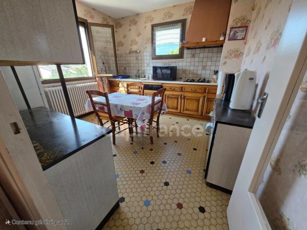 Maison avec jardin verger piscinable – À deux pas des commodités ! 132 m² de confort, 4 chambres, terrasse, garage, fibre… Parfaite pour accueillir vos nouveaux projets de vie !