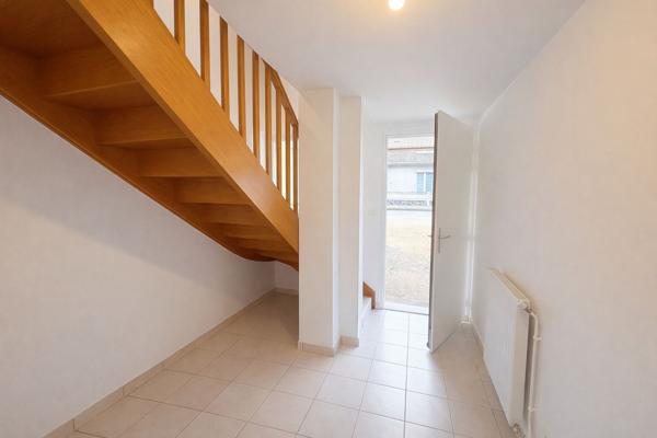 Maison récente 3 pièces à vendre à Saint Armel - Plein centre, accès gare à pied