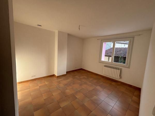 Maison 07700 Saint Just D Ardeche 4 pièce(s) 119 m2 Saint-Just-d'Ardèche (07700)