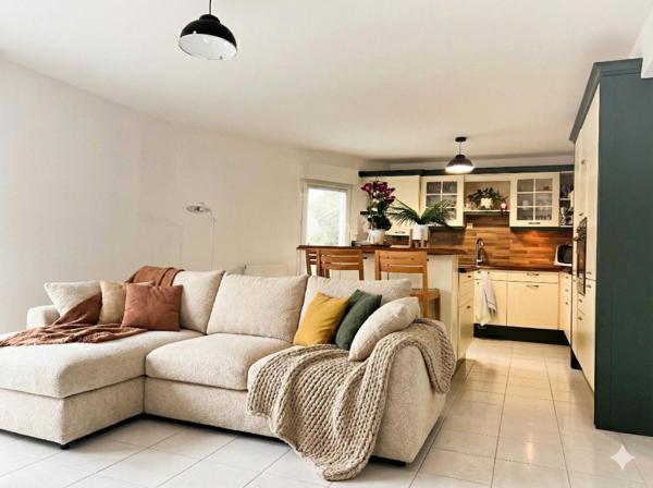 Rare à Saint-Martin : Triplex contemporain avec rooftop, terrasses et garage – DPE C