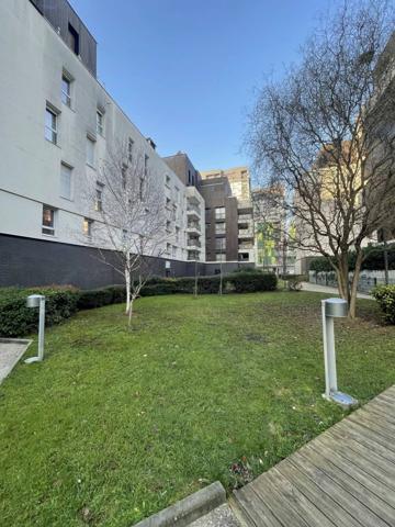 Grand studio de 32m2