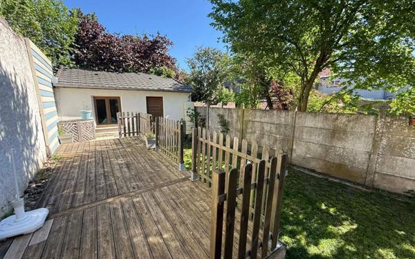 Maison à vendre    5 pièces •  La Fère