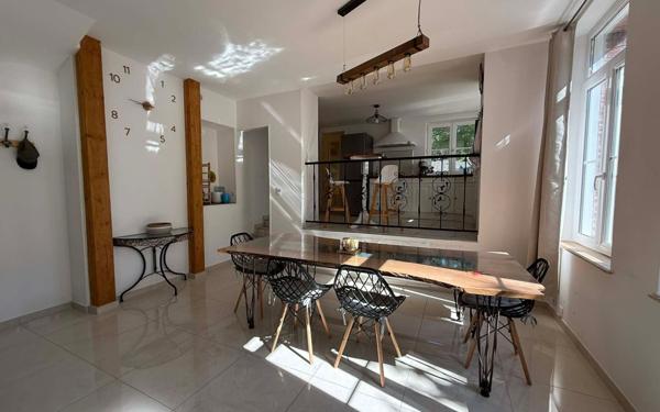 Maison à vendre    5 pièces •  La Fère