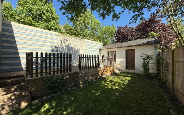 Maison à vendre    5 pièces •  La Fère