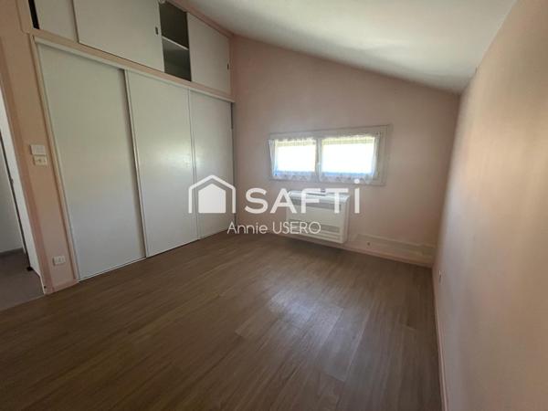 Maison de ville, tout confort, avec garage