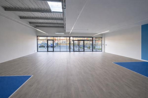 Local commercial à VENDRE