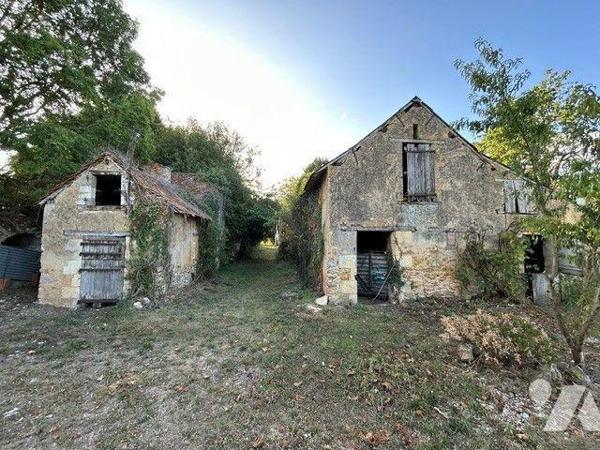 MAISON A VENDRE BAUGE EN ANJOU
Maison ancienne située à CHEVIRE LE ROUGE
Maison comprenant au...