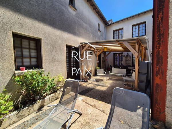 86200 LOUDUN Maison Loudun 5 pièce(s) 161 m2