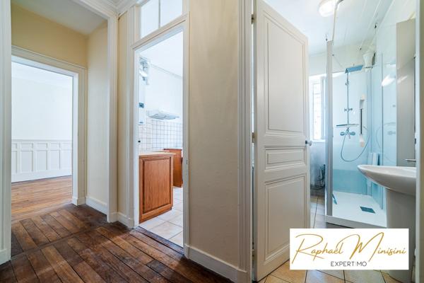 Versailles (78000) Versailles, Quartier Saint-Louis – Appartement 3 pièces + bureau, 73 m², charme de l'ancien