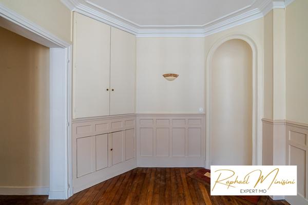 Versailles (78000) Versailles, Quartier Saint-Louis – Appartement 3 pièces + bureau, 73 m², charme de l'ancien