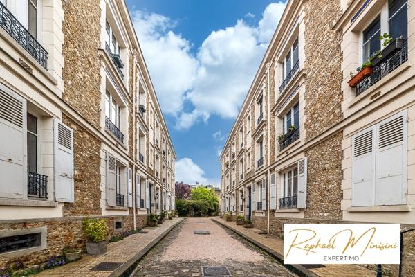 Versailles (78000) Versailles, Quartier Saint-Louis – Appartement 3 pièces + bureau, 73 m², charme de l'ancien