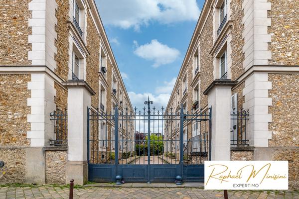 Versailles (78000) Versailles, Quartier Saint-Louis – Appartement 3 pièces + bureau, 73 m², charme de l'ancien