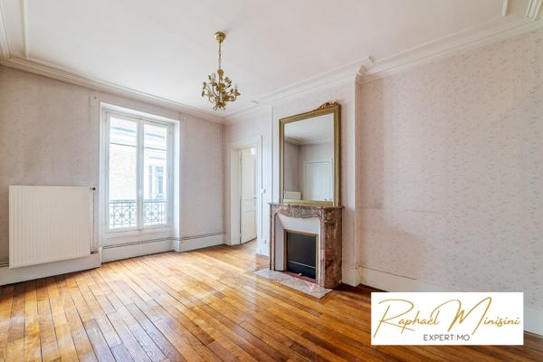 Versailles (78000) Versailles, Quartier Saint-Louis – Appartement 3 pièces + bureau, 73 m², charme de l'ancien