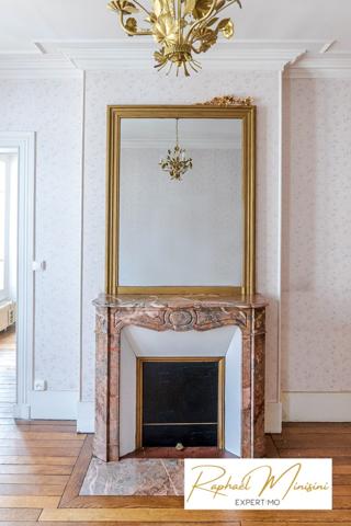 Versailles (78000) Versailles, Quartier Saint-Louis – Appartement 3 pièces + bureau, 73 m², charme de l'ancien