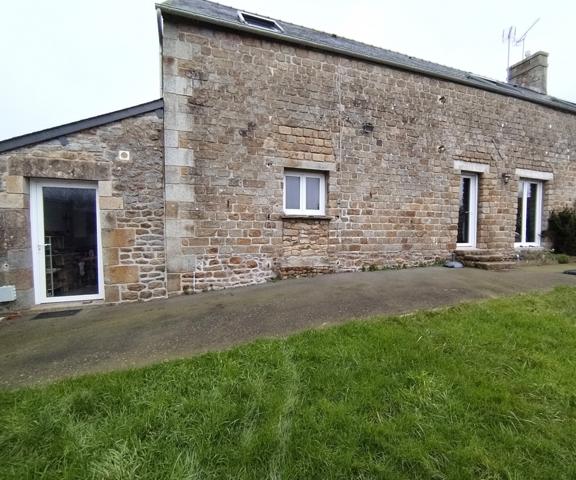 Montours (35460) Maison de bourg 6 pièces 172 m2