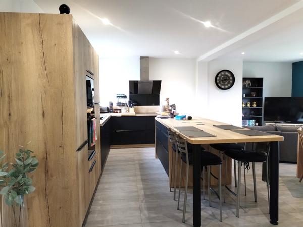 Montours (35460) Maison de bourg 6 pièces 172 m2