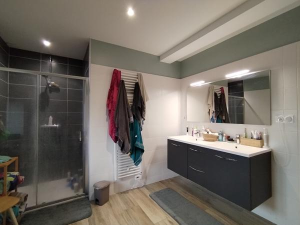 Montours (35460) Maison de bourg 6 pièces 172 m2