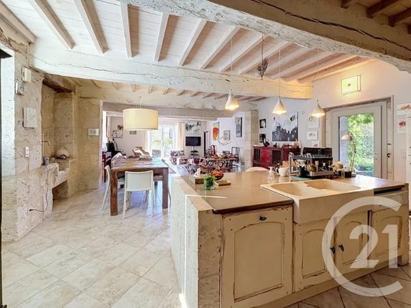 Maison à vendre  8 pièces - 379,12 m 2   LECTOURE  - 32