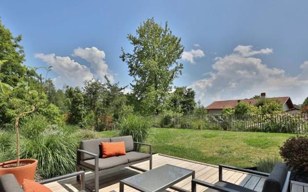 Maison à vendre    8 pièces •  Arbonne