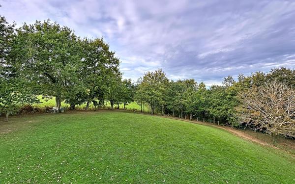 Maison à vendre    8 pièces •  Arbonne