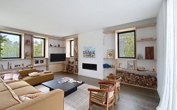 Maison à vendre    8 pièces •  Arbonne