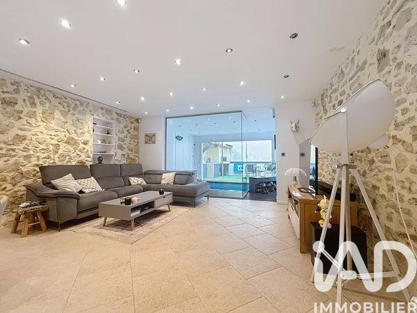 Maison à vendre 6 pièces 156 m² Venelles