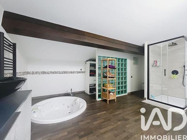 Maison à vendre 6 pièces 156 m² Venelles