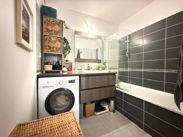 Appartement Juvignac 3 pièce(s) 57 m2+ Terrasse 31m²+place de parking