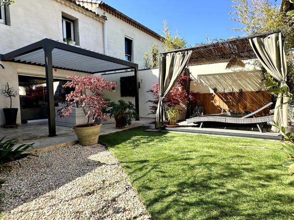 A VISITER SUR ENTRAIGUES SUR LA SORGUE, EN CAMPAGNE MAGNIFIQUE MAISON A ETAGE DE 81 M² SUR TERRAIN DE 216 M²
