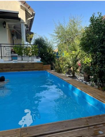 Maison Traditionnelle 5 pièces avec piscine