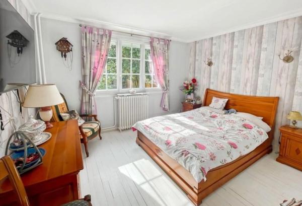 Maison Traditionnelle 5 pièces avec piscine