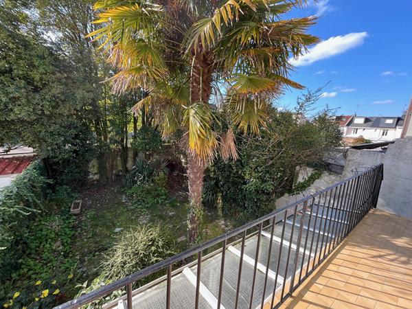 Maison Nantes T6 120 m2 avec jardin,  
Nantes 44000