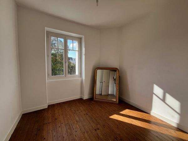 Maison Nantes T6 120 m2 avec jardin,  
Nantes 44000