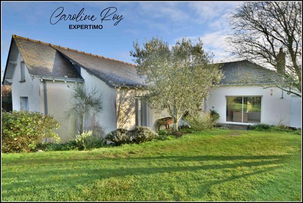 Saint-Fiacre-sur-Maine (44690) SAINT-FIACRE-SUR-MAINE Maison de charme 3 ch, garage-atelier de 65 m² et jardin d'environ 930 m²