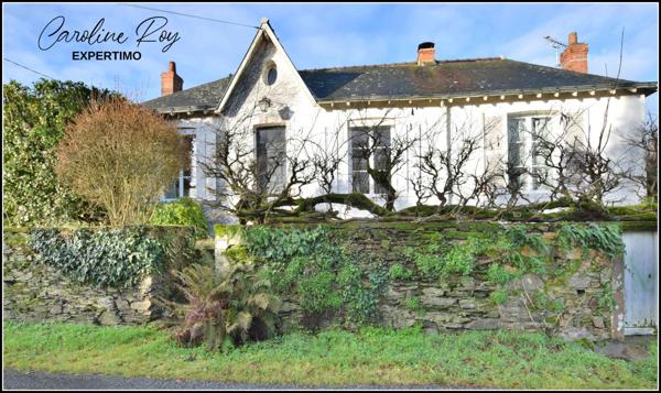 Saint-Fiacre-sur-Maine (44690) SAINT-FIACRE-SUR-MAINE Maison de charme 3 ch, garage-atelier de 65 m² et jardin d'environ 930 m²