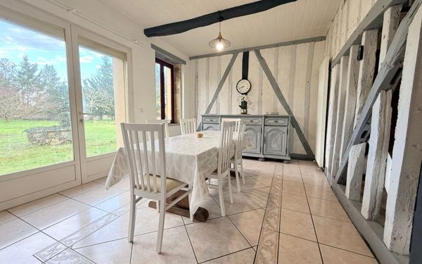 Maison à vendre    6 pièces •  Aire-sur-l'Adour