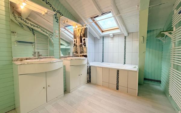 Maison à vendre    6 pièces •  Aire-sur-l'Adour