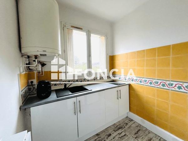 Location Appartement 2 pièces 39.77 m² - ALLEE DOCTEUR HENRI RAOULX Toulon 83000