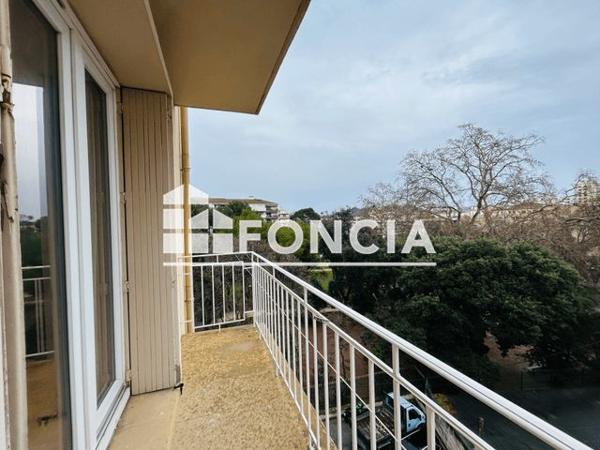 Location Appartement 2 pièces 39.77 m² - ALLEE DOCTEUR HENRI RAOULX Toulon 83000