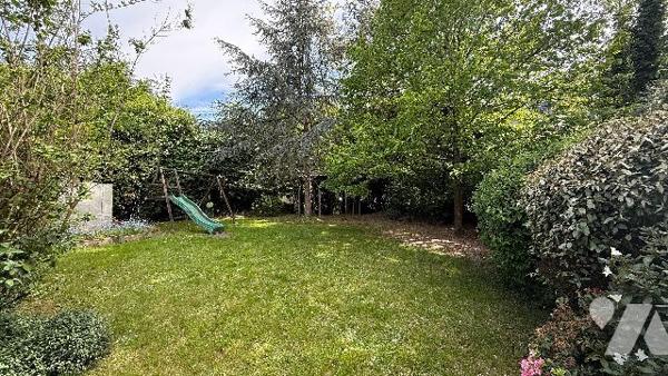 Maison Betton 175 m2 habitables proche commerces