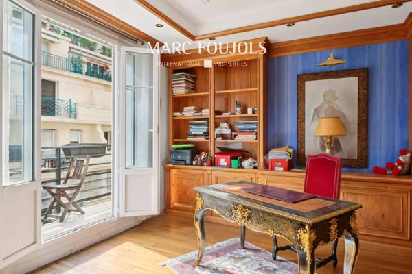 PARIS VIII – Triangle d’or – Champs Elysées/Roosevelt