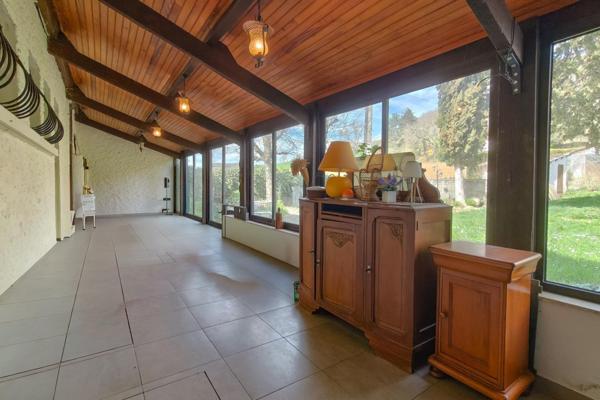 Propriété dans secteur calme dans la campagne