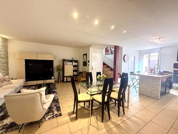 Maison de village de 90m² avec ascenseur, garage et terrasse
