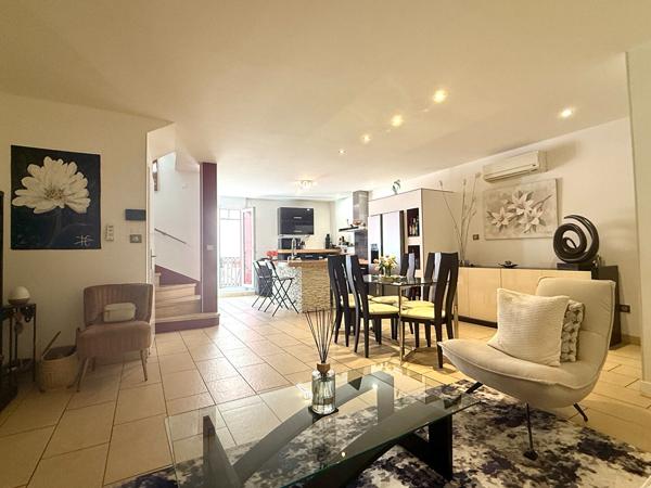 Maison de village de 90m² avec ascenseur, garage et terrasse