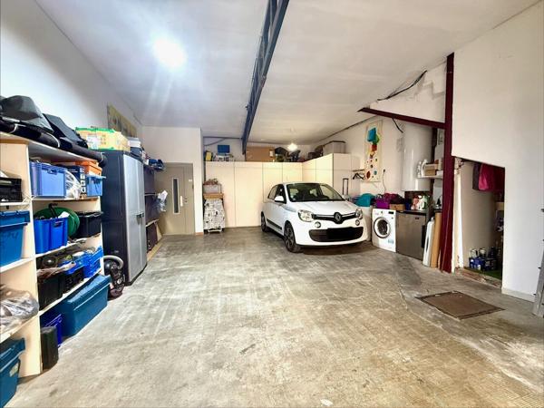 Maison de village de 90m² avec ascenseur, garage et terrasse