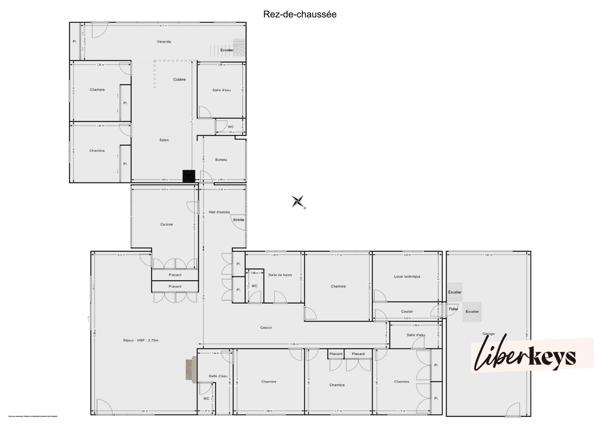 Maison familiale de 260m² avec dépendance et piscine