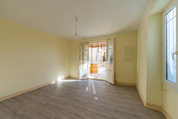Charmante maison en pierre 3 pièces 2 chambres