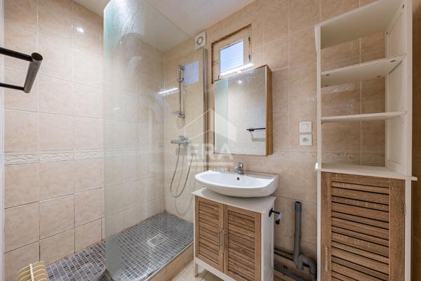 Charmante maison en pierre 3 pièces 2 chambres